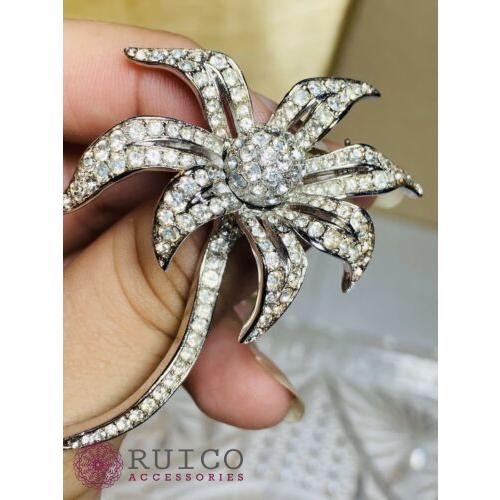 TRIFARI トリファリ ブローチ ラインストーン アンティーク TRIFARI トリファリ ブローチ ビンテージ