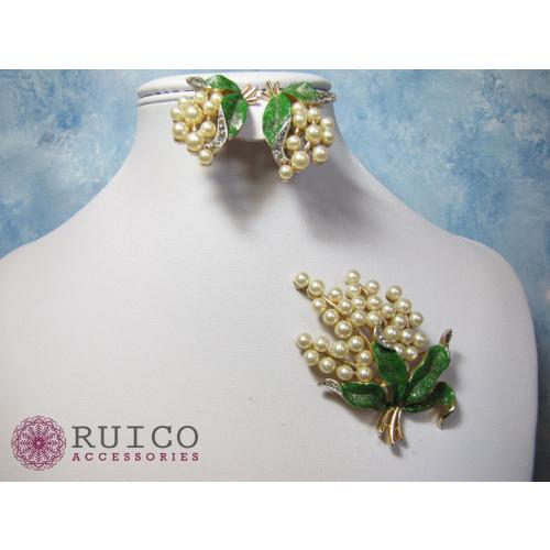 TRIFARI トリファリ ブローチ ラインストーン アンティーク TRIFARI トリファリ ブローチ ビンテージ