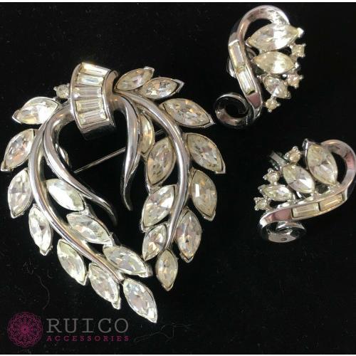 TRIFARI トリファリ ブローチ ラインストーン アンティーク TRIFARI トリファリ ブローチ ビンテージ