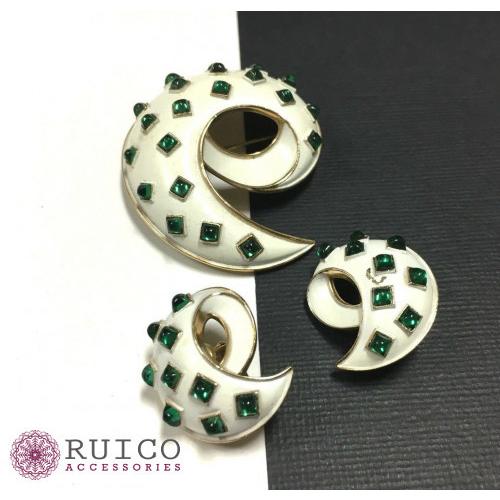 TRIFARI トリファリ ブローチ ホワイト 白 アンティーク