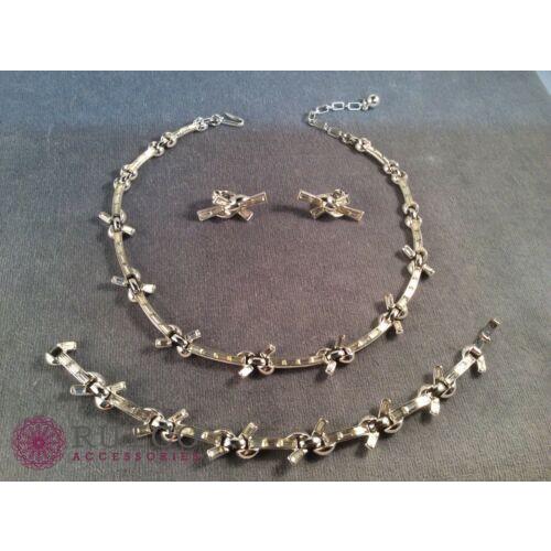 TRIFARI トリファリ ネックレス シルバー アンティーク TRIFARI トリファリ ネックレス ビンテージ