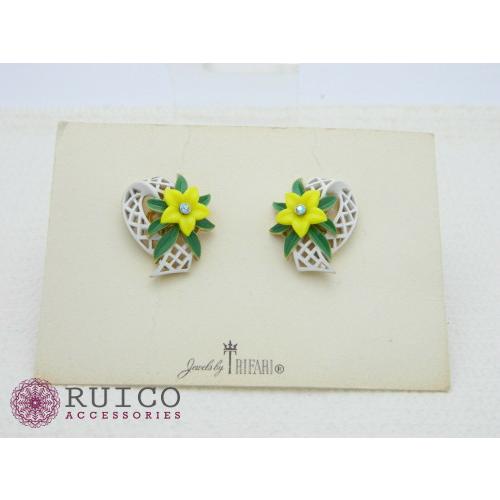 TRIFARI トリファリ イヤリング ピアス ゴールド アンティーク TRIFARI トリファリ イヤリング ピアス ビンテージ