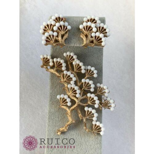 TRIFARI トリファリ ブローチ ホワイト 白 アンティーク