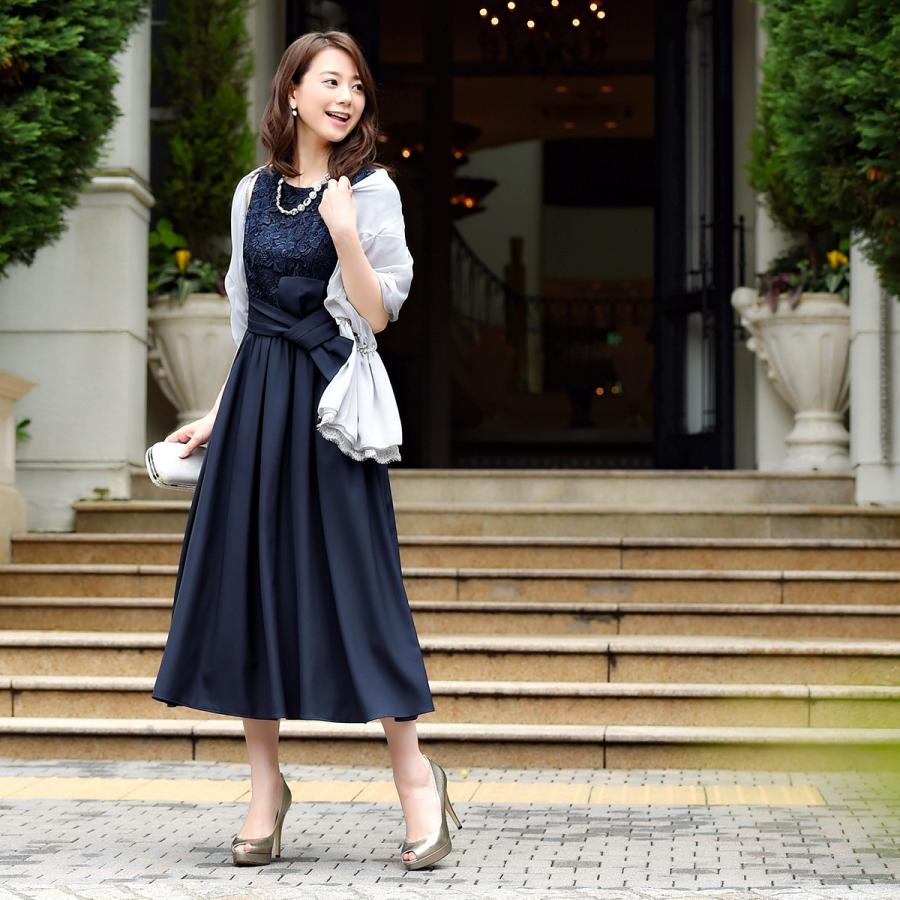 結婚 パーティー 服装 女性 画像