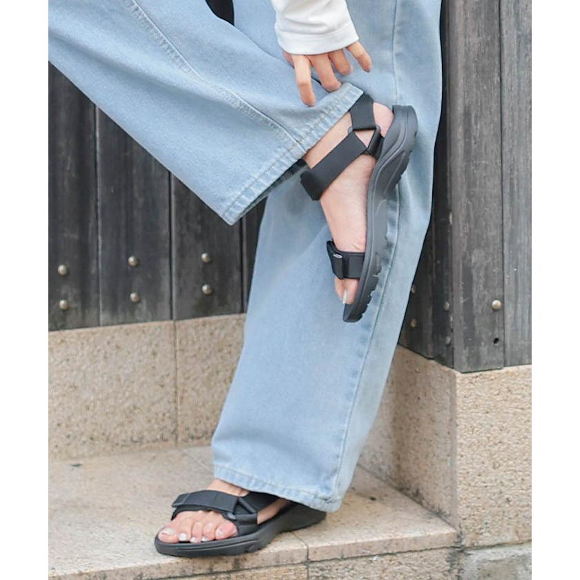 サイズ37(約23.5cm)モンクレールFLAVIAスポーツサンダル レディース サイズ37(約23.5cm)モンクレールFLAVIAスポーツサンダル レディース