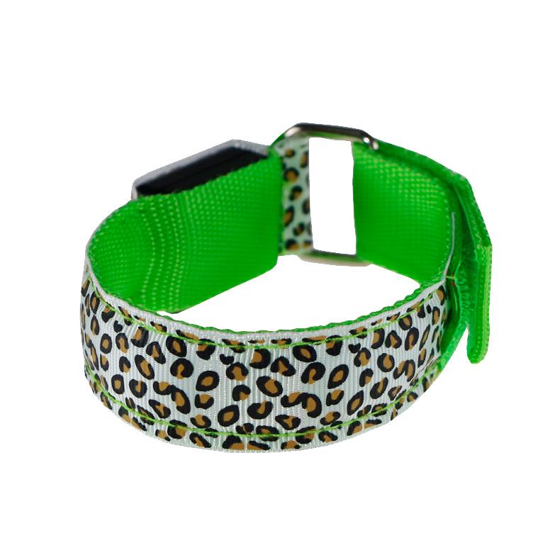両手用2本組 LEDアームバンド ランニング ライト 豹柄 ヒョウ柄  夜間対応 ウォーキング セーフティバンド 点灯モード切替 反射 バンド型ライト |  | 19
