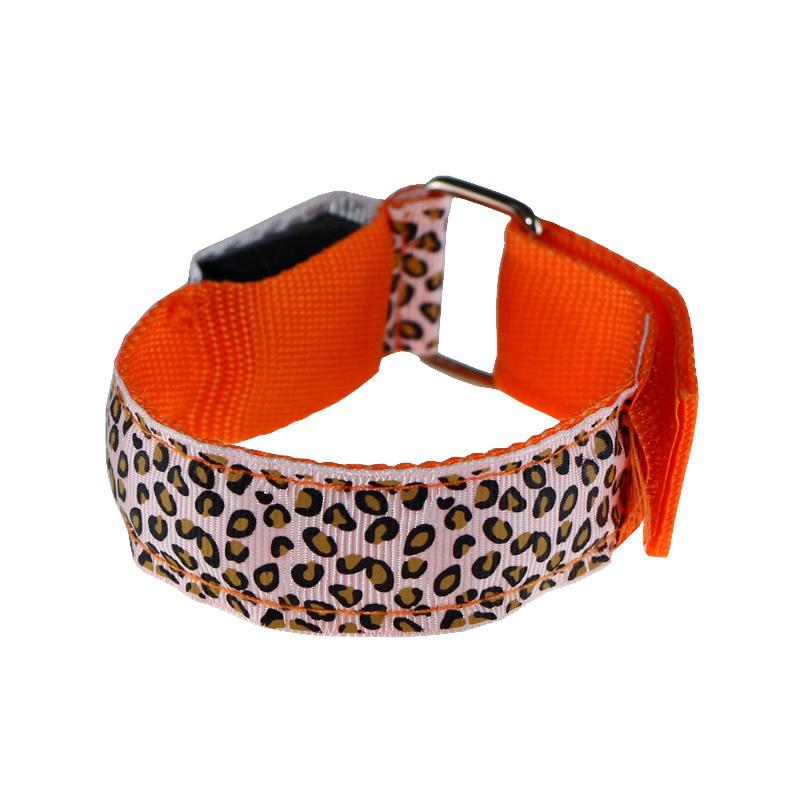 両手用2本組 LEDアームバンド ランニング ライト 豹柄 ヒョウ柄  夜間対応 ウォーキング セーフティバンド 点灯モード切替 反射 バンド型ライト |  | 20