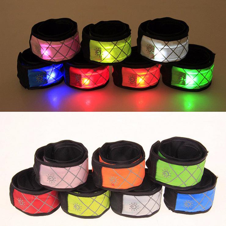 2本組1セット 送料無料　反射材ライン　ワンタッチ　点灯　光る　LEDアームライト　アームバンド　夜間　ランニング　リストバンド　 |  | 04
