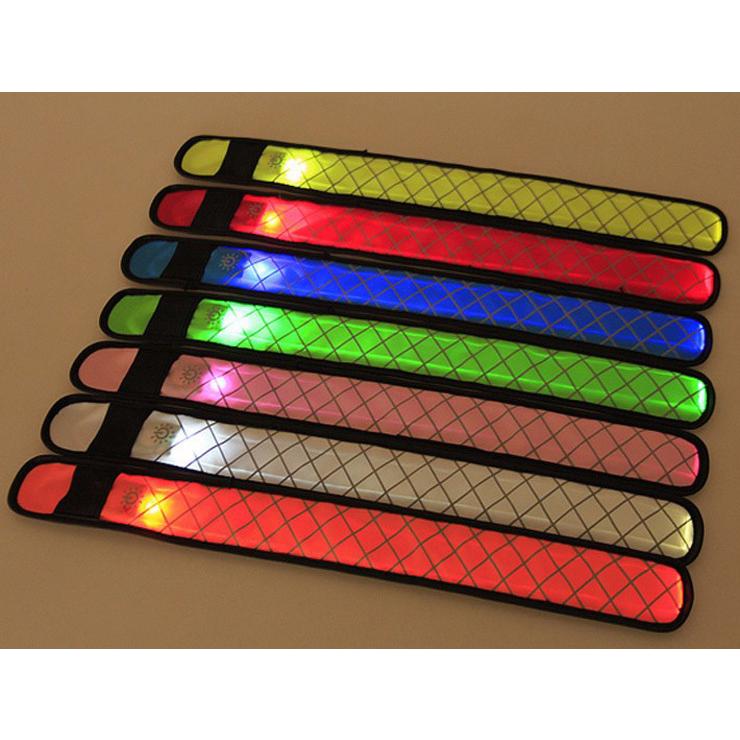 2本組1セット 送料無料　反射材ライン　ワンタッチ　点灯　光る　LEDアームライト　アームバンド　夜間　ランニング　リストバンド　 |  | 05