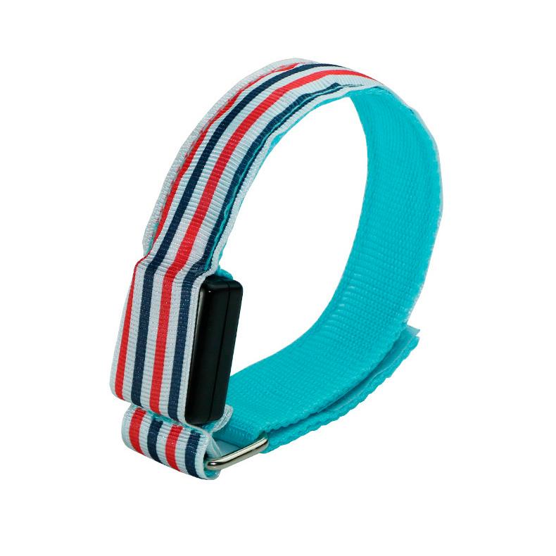 両手用2本組 LEDアームバンド ストライプ柄 ランニング ライト 夜間対応 ウォーキング セーフティバンド 点灯モード切替 反射 バンド型ライト |  | 17