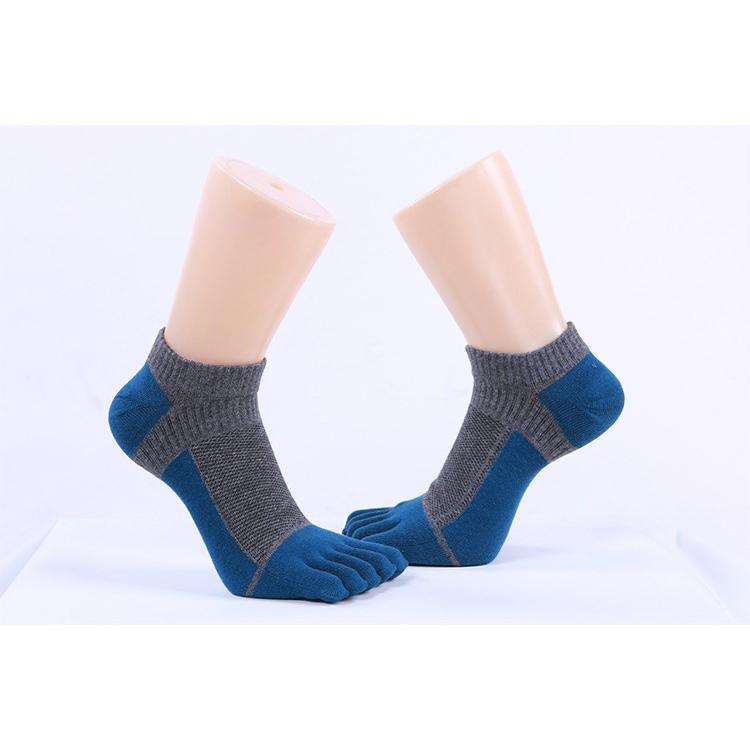 【まとめ買い価格】 a20-32 ランニングソックス　5本指ソックス　5足セット　通気性　ランニングウェア　メッシュ　靴ズレ予防　靴下　スポーツウェア メンズ　 |  | 12