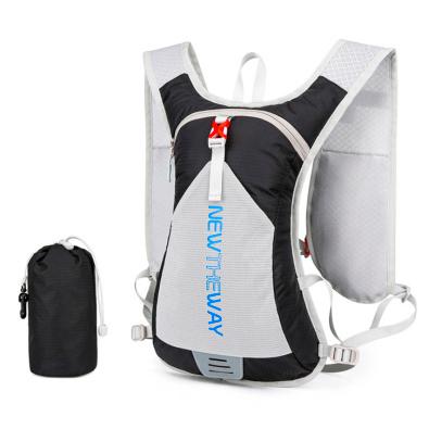 バックパック　5L　ランニング マラソン　ランニング　給水 ボトルケース リュック　メンズ　レディース　軽量タイプ　リフレクター　防水　速乾　通気性　防臭 |  | 14