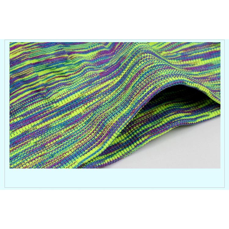 ハイエンド カラフルデザイン スポーツウェア スポーツブラ ランニングウェア ヨガ ジム レディース おしゃれ パッド入り ノンワイヤーブラ　揺 |  | 18