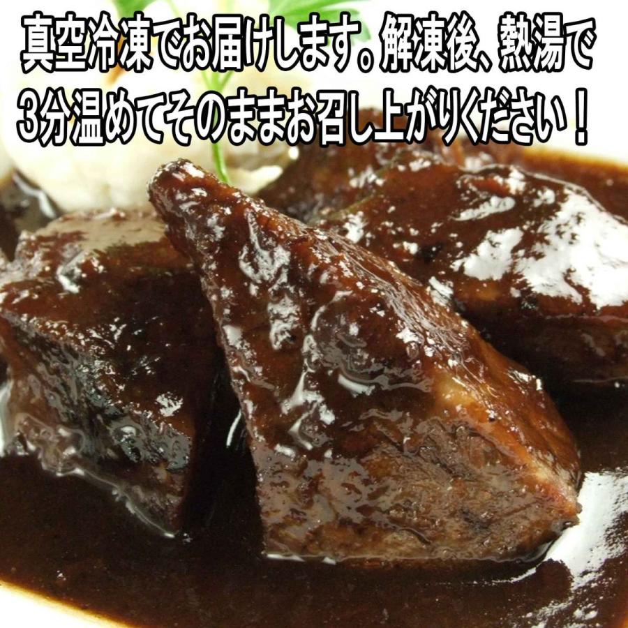 牛ほほ肉の赤ワイン煮込みと自家製パスタソースと生パスタのセット【4人前】【たらこクリーム・バジルクリーム・シーフードトマト・牛ほほ肉】 |  | 09