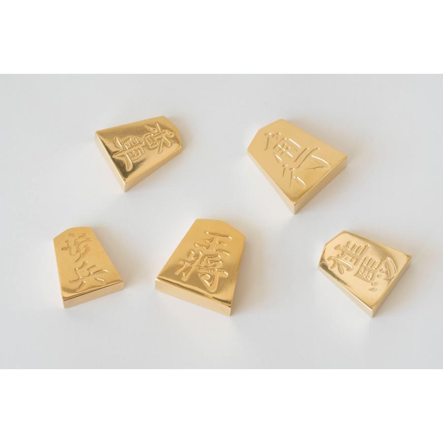 HSK-01 極み 金の駒 金の将棋駒 実物大 インテリア プレゼント 24金 スチール (王将)_5