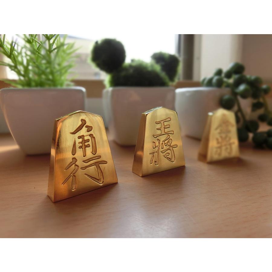 HSK-01 極み 金の駒 金の将棋駒 実物大 インテリア プレゼント 24金 スチール (王将)_6