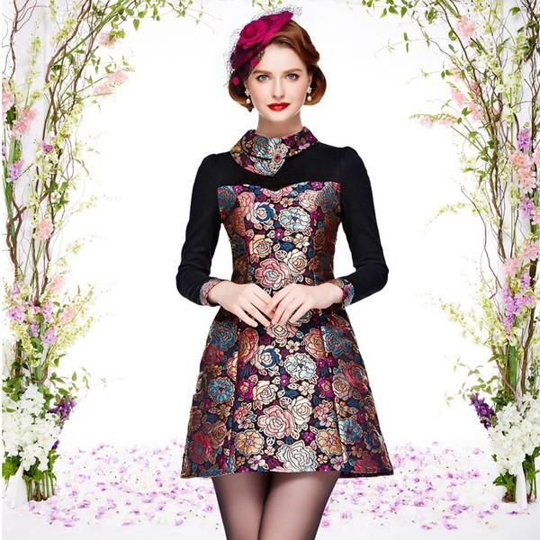 ドレス レトロクラシカル ビジュー ジャガード刺繍　姫系トレス　お花嫁ドレス　刺繍　フリル　豪華　ウエディングドレス　イベント　演奏会　デート 高級