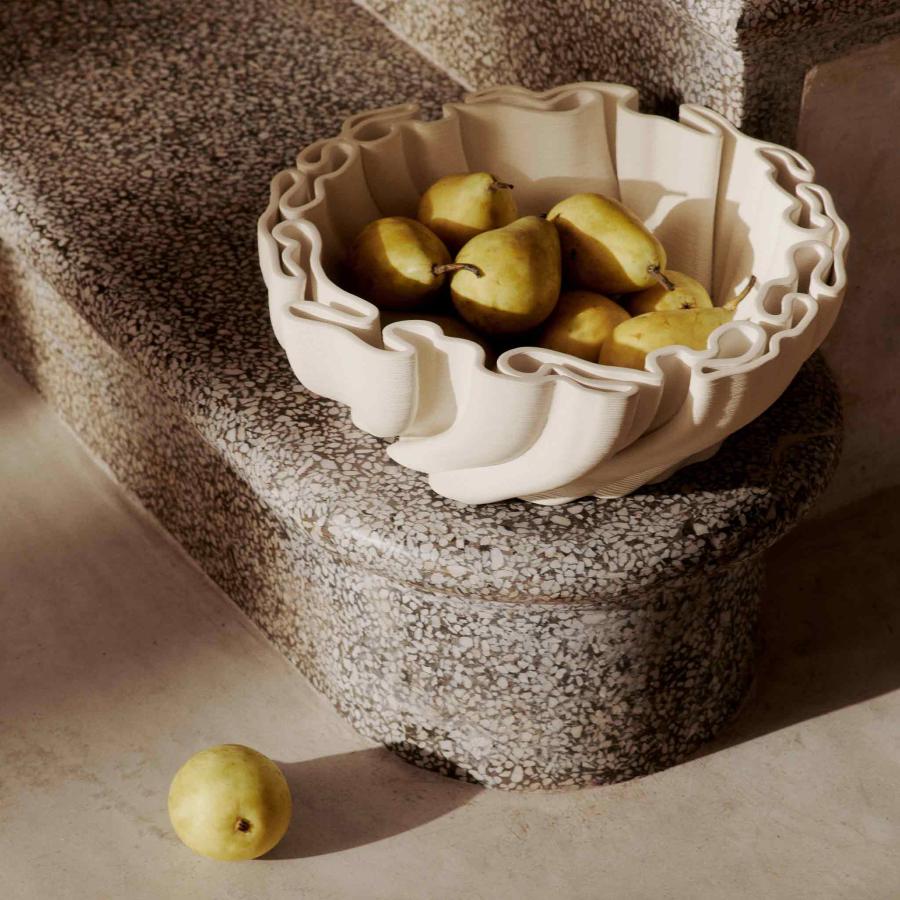 Ferm Living ファームリビング 迷路のようなフォルムが特徴のアート性の高いデザインボウル Dedali Bowl 直径34cm_1