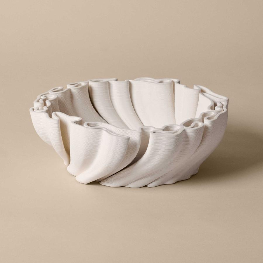 Ferm Living ファームリビング 迷路のようなフォルムが特徴のアート性の高いデザインボウル Dedali Bowl 直径34cm_3
