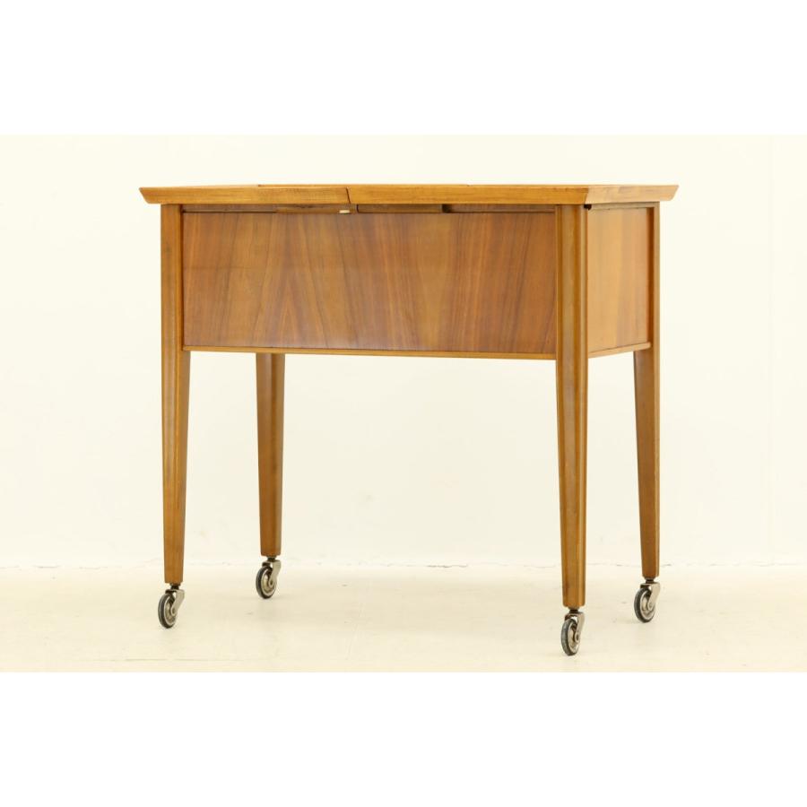 スウェーデン製 お洒落なキャスターワゴンテーブル チーク材 北欧家具