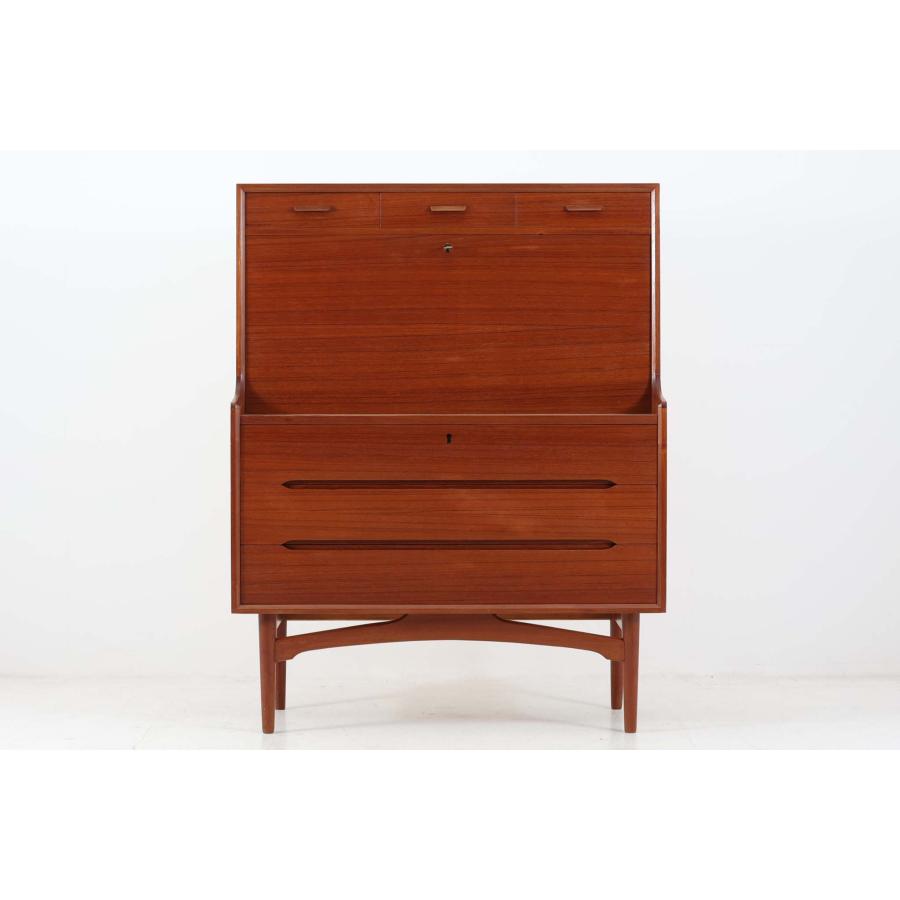 限定値下げしました。ヴィンテージ￼ライティングビューロ　チーク材　デンマーク製 デンマーク製 Arne Wahl Iversen ライティングビューロ チーク材 北欧