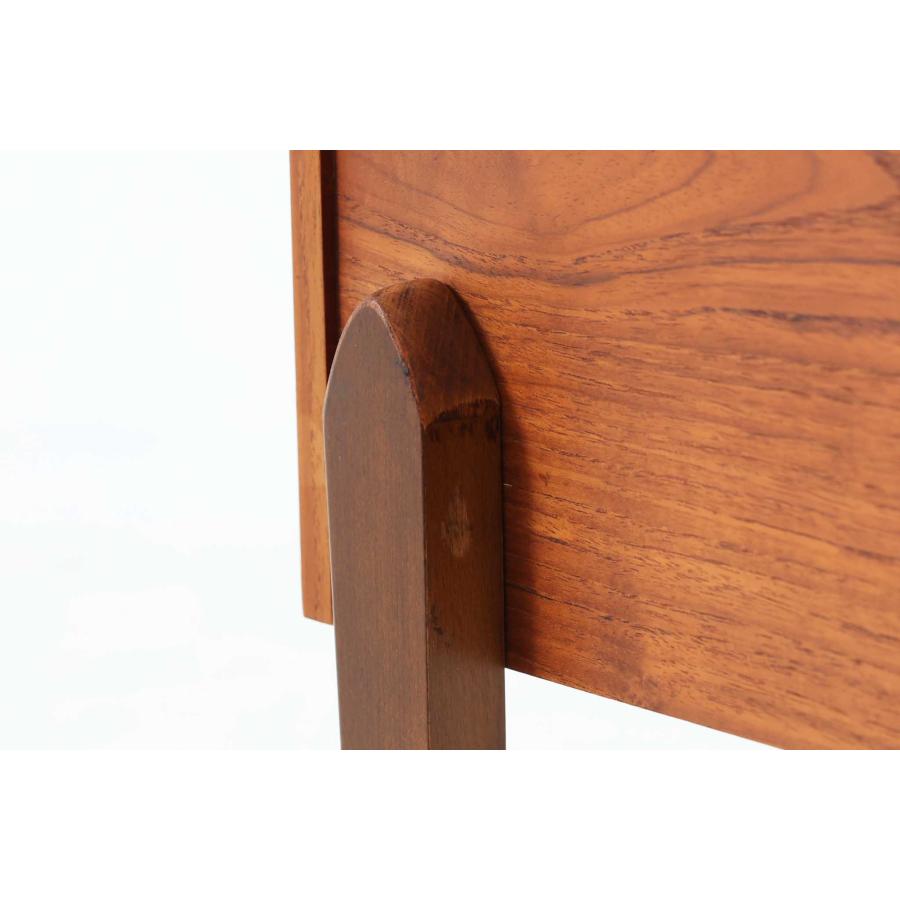 デンマーク製 お洒落な形のキャスターワゴン チーク材 北欧家具