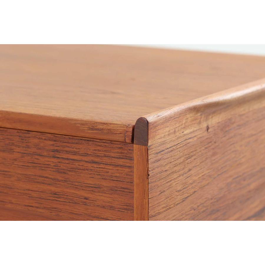 デンマーク製 お洒落な形のキャスターワゴン チーク材 北欧家具