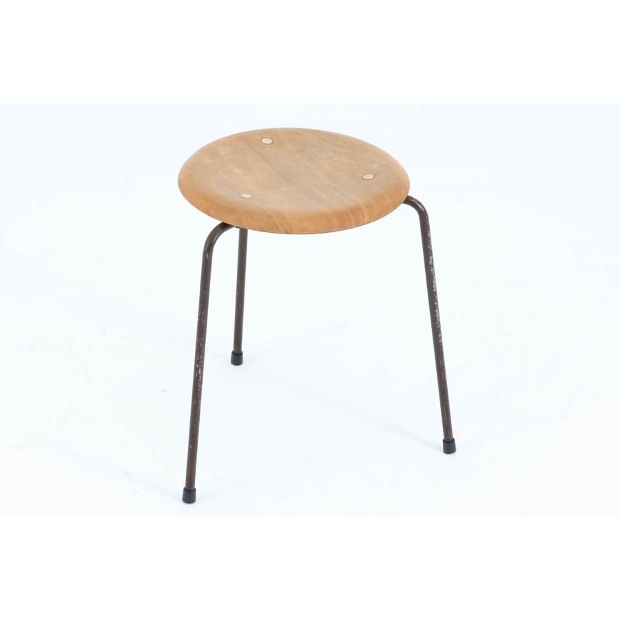 ドットスツール 3本脚 Fritz Hansen(フリッツ ハンセン)社 北欧家具
