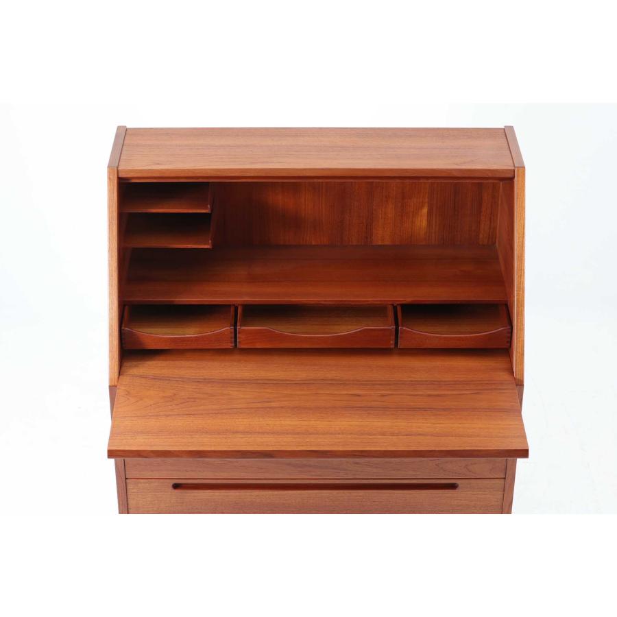 カイクリスチャンセン　チーク材　サイドテーブル　北欧家具　北欧ビンテージ カイクリスチャンセン チーク材 サイドテーブル 北欧家具 北欧ビンテージ