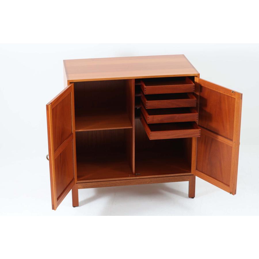 【発送の場合は即購入不可】 デンマーク Soborg Mobler キャビネット マホガニー 無垢材 収納家具 本棚 サイドボード 北欧 ヴィンテージ Christian Hvidt 94612 楽天市場】Christian Hvidt(クリスチャン・ヴィッツ) キャビネット
