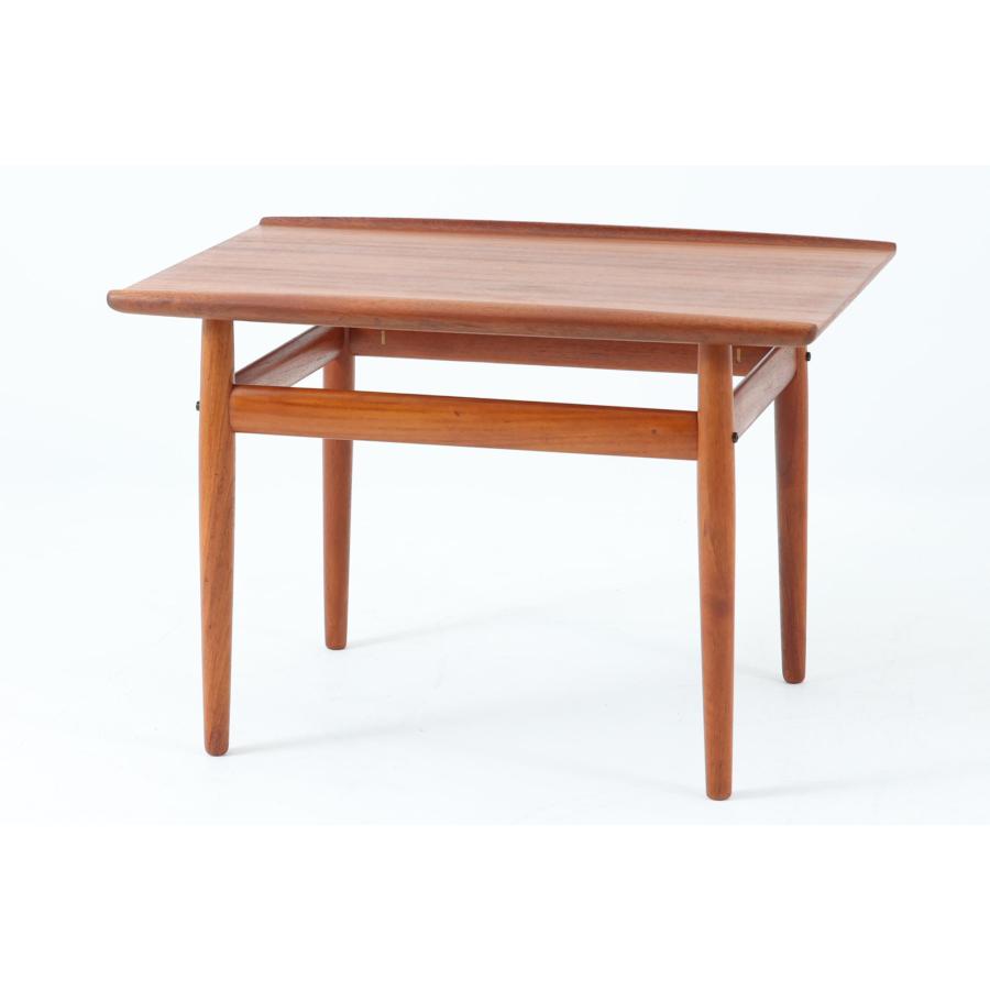 Grete Jalk(グレーテ・ヤルク) サイドテーブル チーク材 デンマーク製