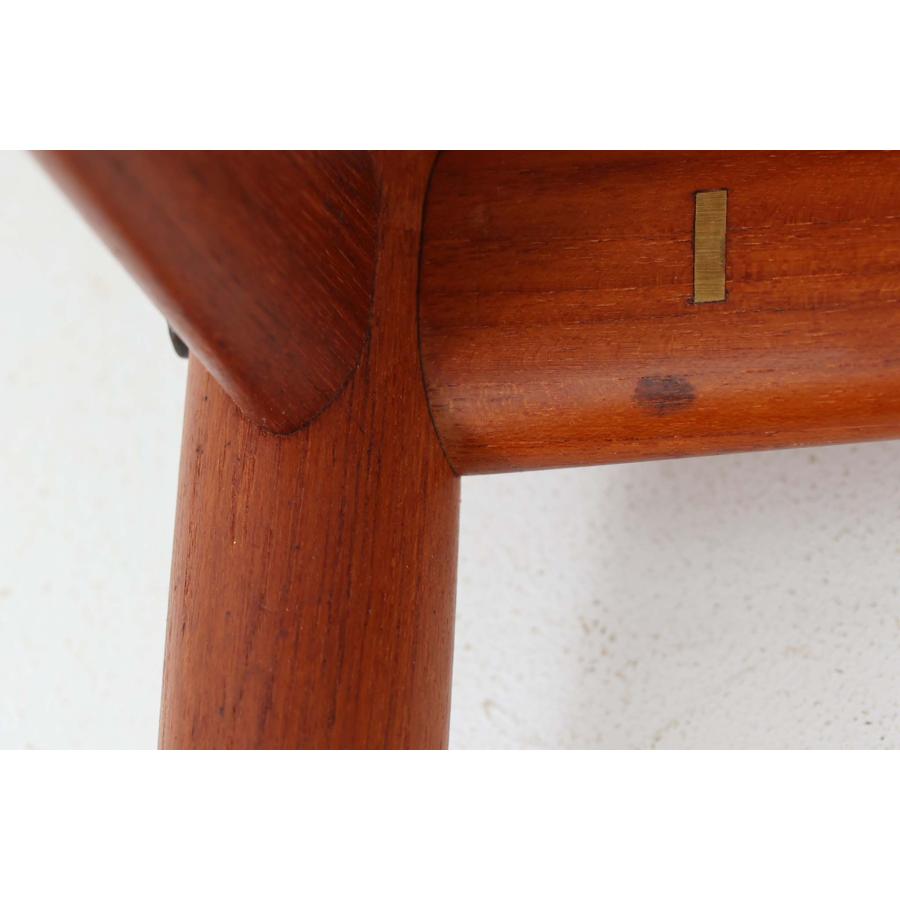 Grete Jalk(グレーテ・ヤルク) サイドテーブル チーク材 デンマーク製