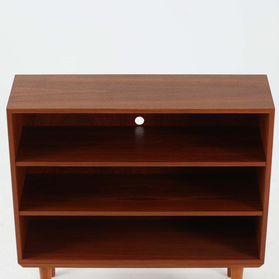 Hjornebo Mobelfabrik ブックシェルフ チーク 幅86cm ヒョルネボ・モーベルファブリックの画像