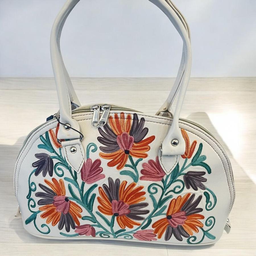 カシミールバッグ 草花模様 牛革 刺繍 ハンドバッグ 持ち手 手持ち 鞄 