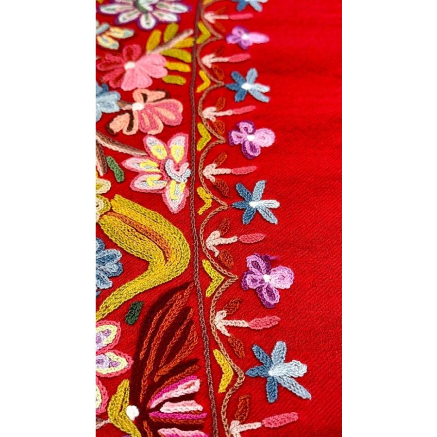 カシミール刺繍 ショール メリノウール 大判 シルク糸手刺繍 花柄 一点物 ハンドメイド ストール レッド 鮮やか 上質 艶めき 全面刺〓 伝統工芸 羽織りの画像