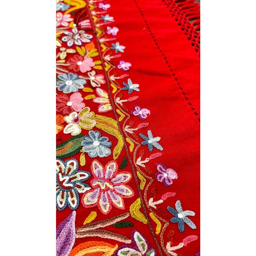 カシミール刺繍 ショール メリノウール 大判 シルク糸手刺繍 花柄 一点物 ハンドメイド ストール レッド 鮮やか 上質 艶めき 全面刺〓 伝統工芸 羽織りの画像
