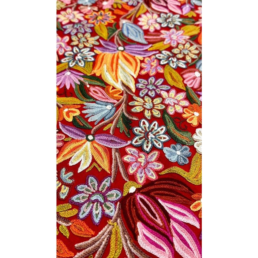 カシミール刺繍 ショール メリノウール 大判 シルク糸手刺繍 花柄 一点物 ハンドメイド ストール レッド 鮮やか 上質 艶めき 全面刺〓 伝統工芸 羽織りの画像