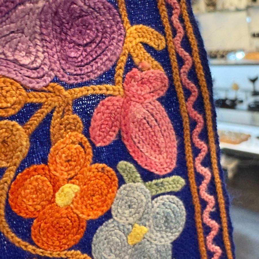 メリノウール シルク刺繍 手織り ショール ストール ボタニカル刺繍 ブルー ピンク オレンジ スカイブルー パープル 花柄 植物柄大判 アジアン 一点物の画像
