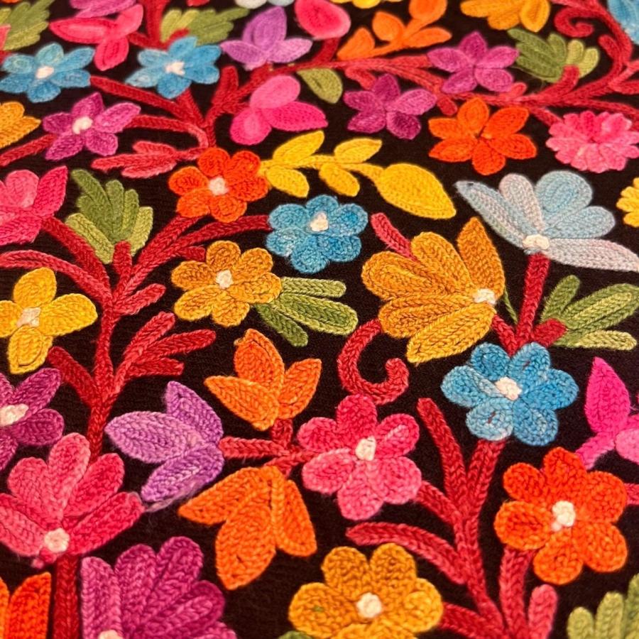 ショール 大判 シルク刺繍 メリノウール カシミール タペストリー スカーフ 手作り ハンドメイド 一点もの カラフル刺繍 インド伝統工芸 ナチュラルインテリアの画像