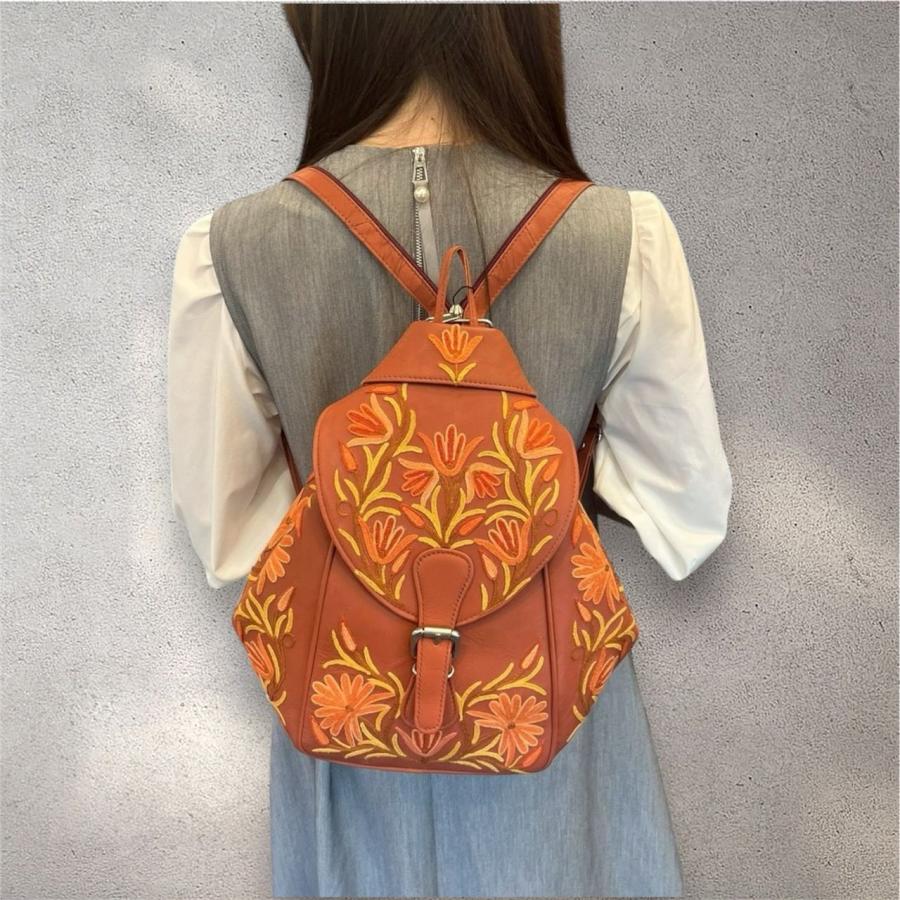 リュックサック 牛皮 シルク刺繍 花柄 バッグパック ショルダーバッグ 巾着 カシミールバッグ フラワーモチーフ ボタニカル刺繍 アジアンテイスト_2