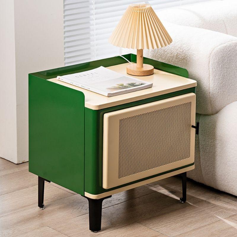 キャビネット サイドボード ロッカー チェスト 脚付き 扉付き 北欧