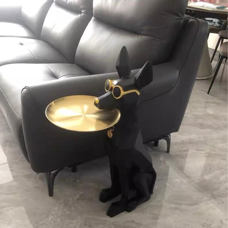 トレイを咥えた ドーベルマン 装飾 オブジェ 置物 犬 かわいい 雑貨