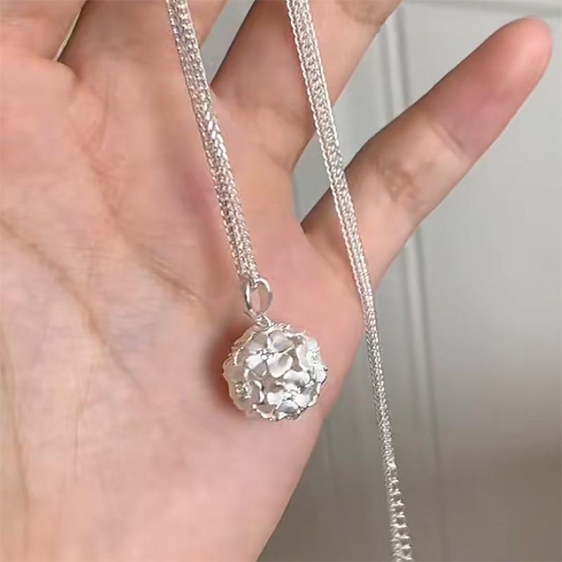 ネックレス ペンダント シルバーカラー 銀色 花 フラワー アジサイ