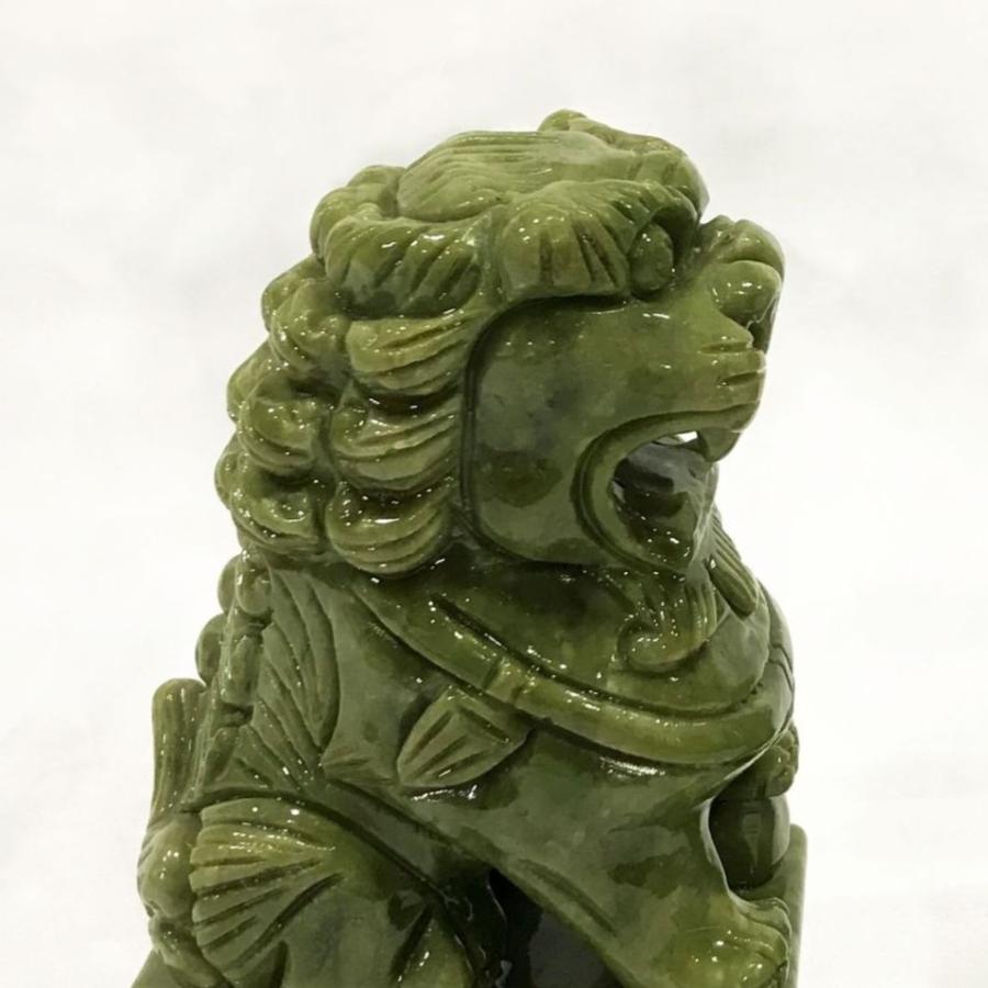 獅子 狛犬 シーサー 翡翠 天然石 置物 オブジェ 優雅 伝統的 運 金運