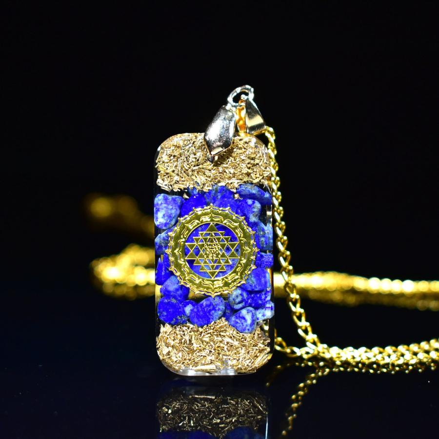 天然石 天然ゴールドルチル蝙蝠のペンダント|金運アップ｜風水|幸運