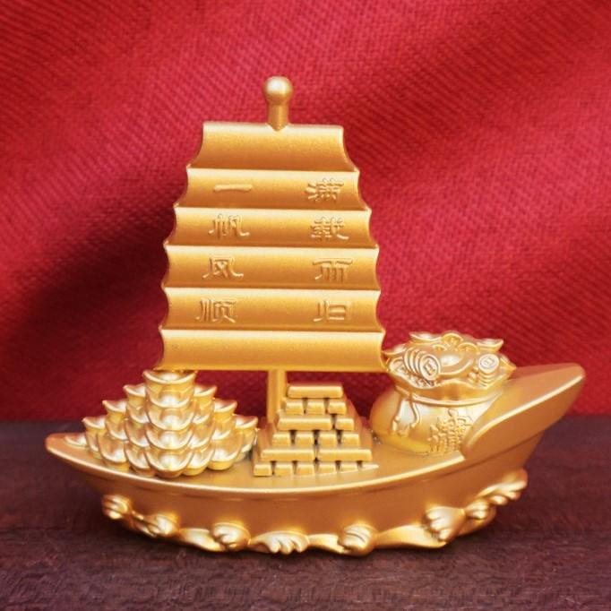 【縁起物】　宝船の置物2 風水 元宝 財宝 船 宝船 置物 オブジェ 金色 ゴールド 黄金 招財 富