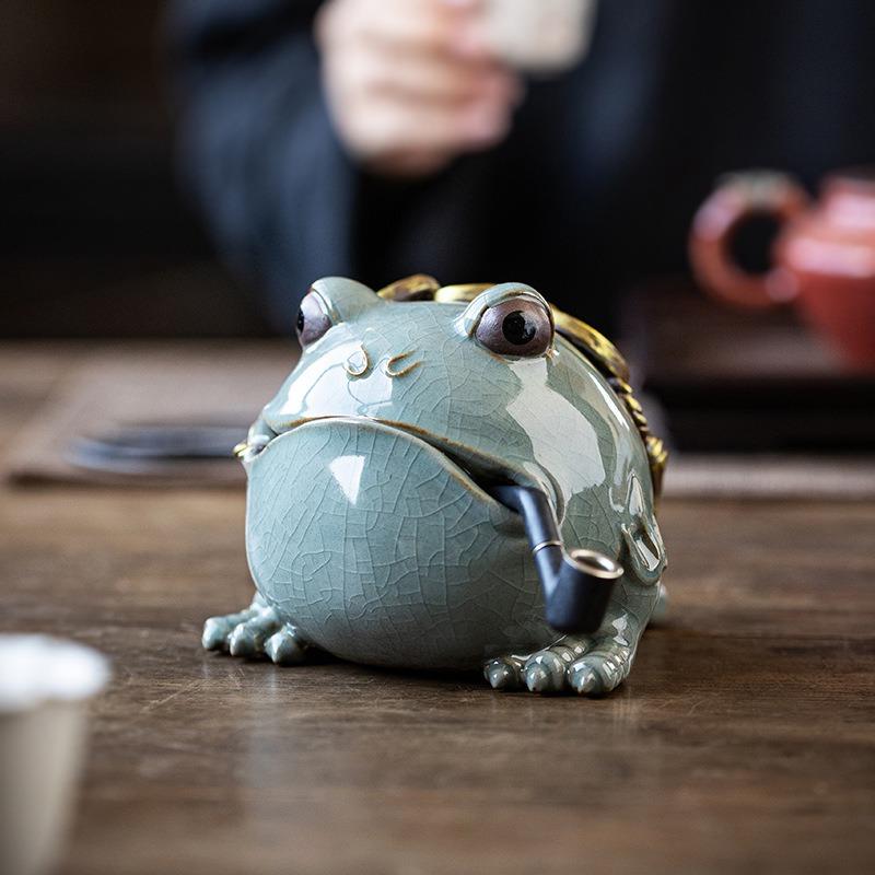 【カエル】 お取り置き　計8点 Amazon | リアル ツノガエル カエル 蛙 オブジェ 置物 REPTILES MAG