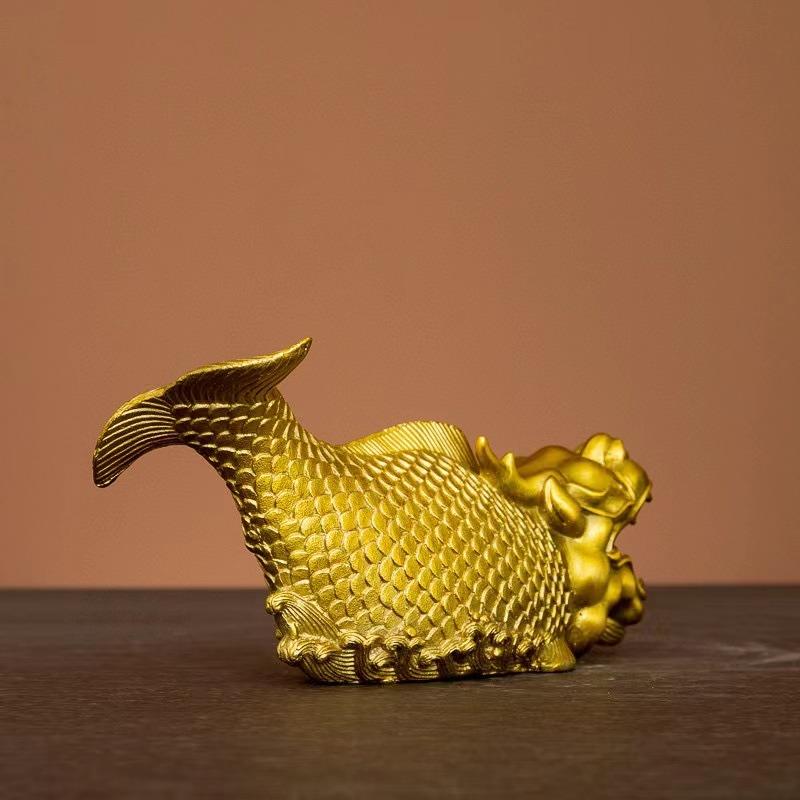 龍 ドラゴン 竜 魚 水獣 置物 オブジェ 金 黄金 ゴールド 金龍 風水