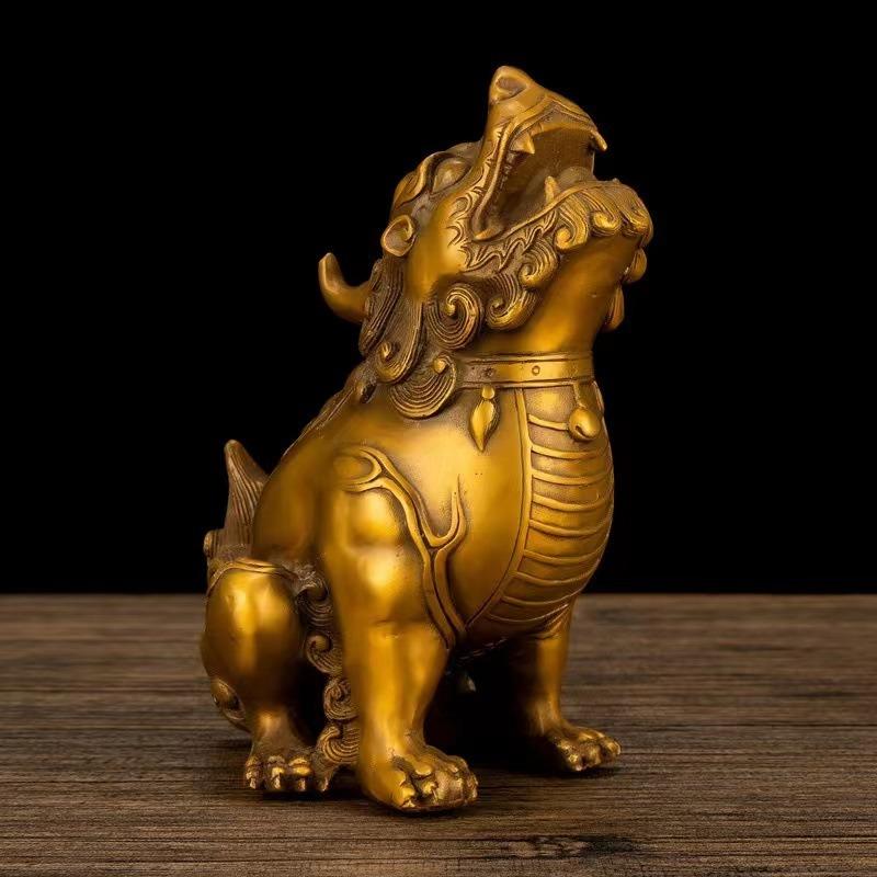 ♦陶磁器 風水獅子 ライオン置物 富 金運 財運 縁起物飾り 国内作家物 骨董品 獅子 ライオン 置物 オブジェ 金 ゴールド 黄金 風水グッズ