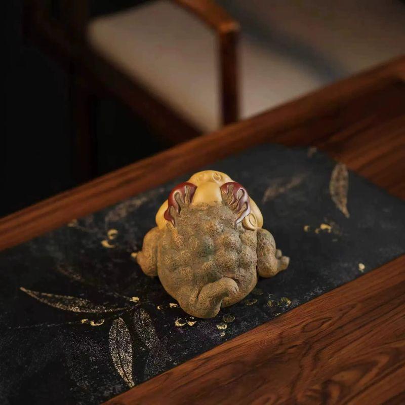 三本足の蛙 陶器 置物 風水 招財 開運 財運 茶玩 茶寵 元宝 古銭